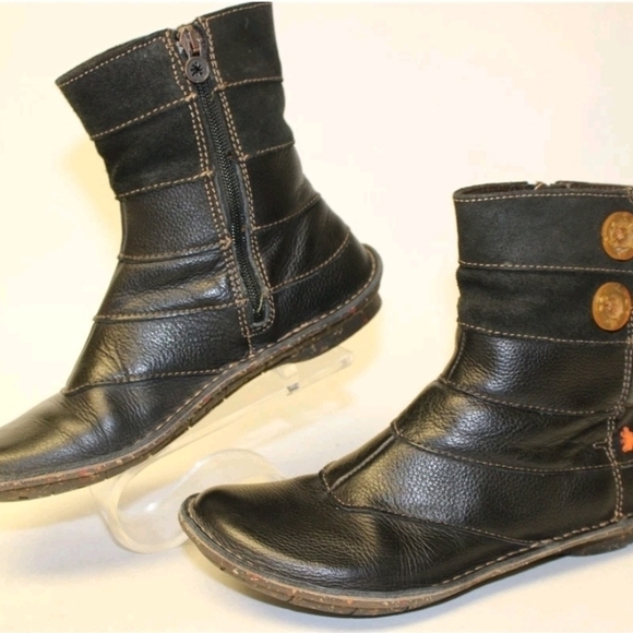 The Art Company Black Leather Ankle Boots Made In Spain Sz 38 - Picture 1 of 7